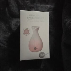 Skin Inc. Cryo Ice Sake Roller - NEW